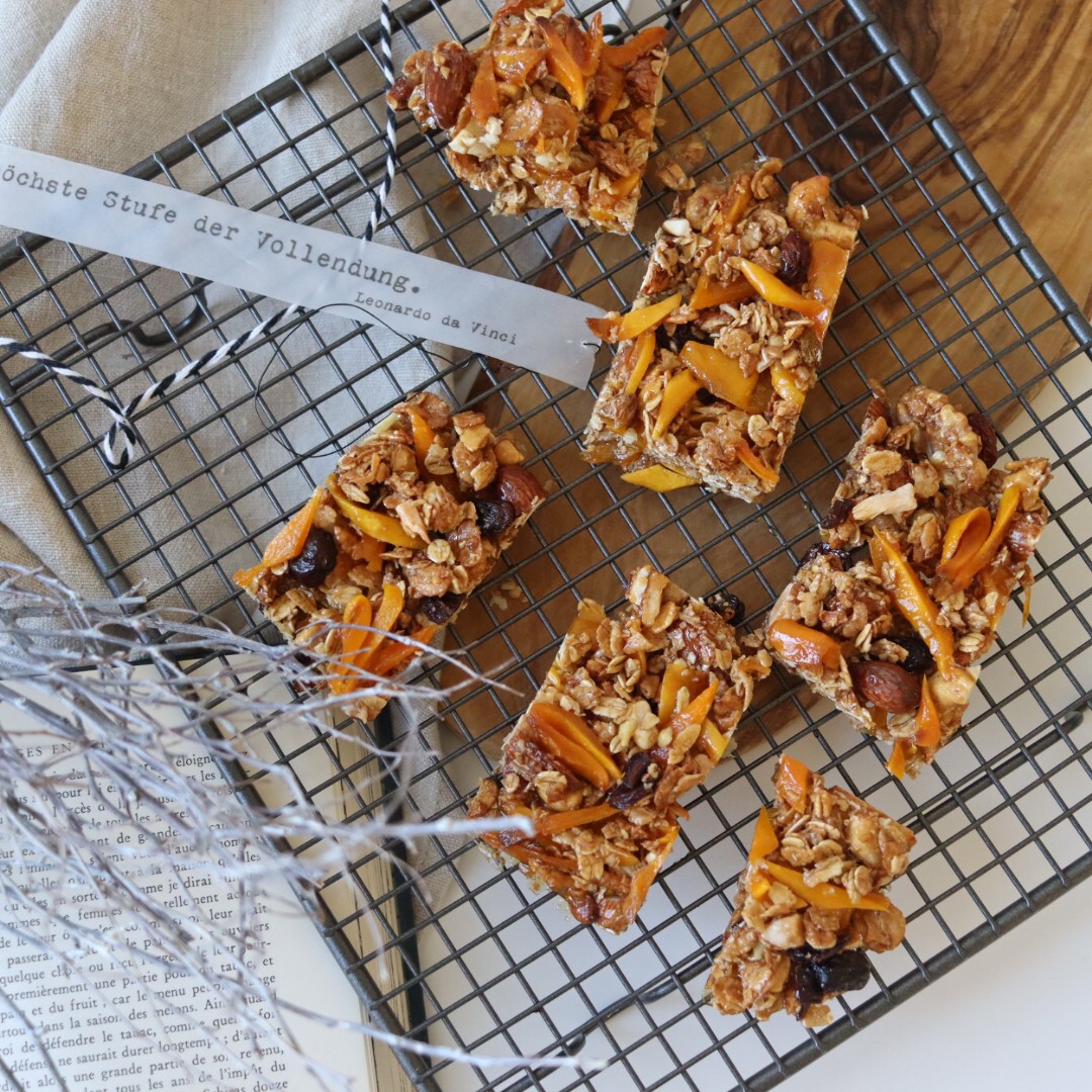 ドライマンゴー入りグラノーラバー